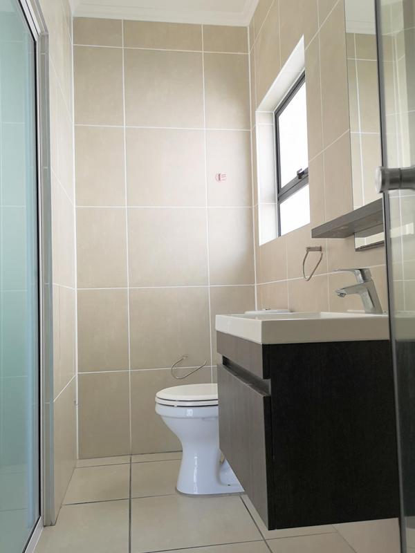 To Let 2 Bedroom Property for Rent in Sandown Western Cape